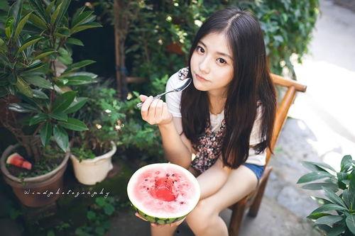 吃瓜吧妹子们,揭秘娱乐圈幕后故事