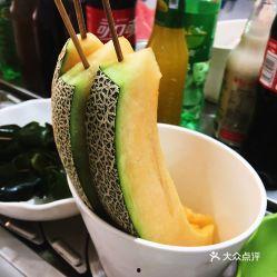 火锅吃哈密瓜,独特味蕾体验，颠覆传统火锅新吃法